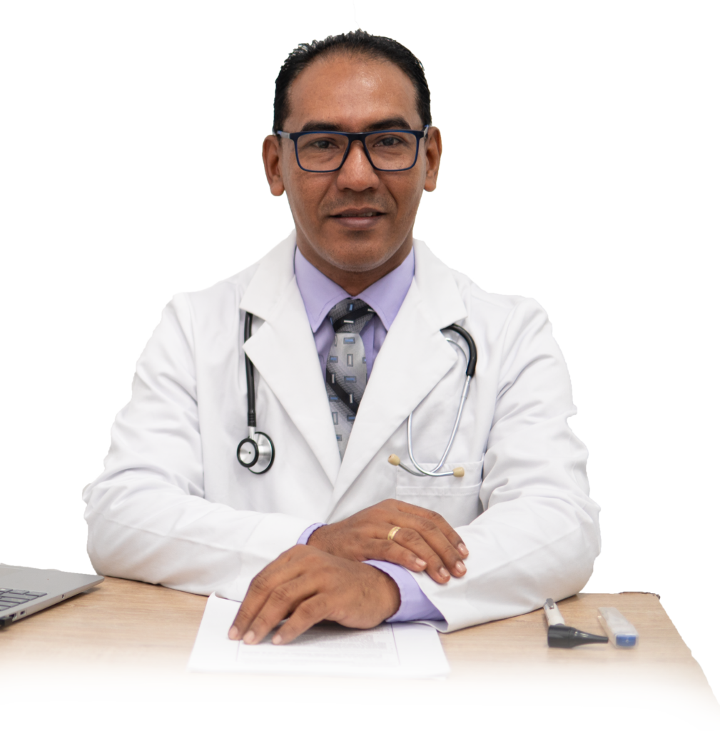 Dr. Mario Machado, médico general